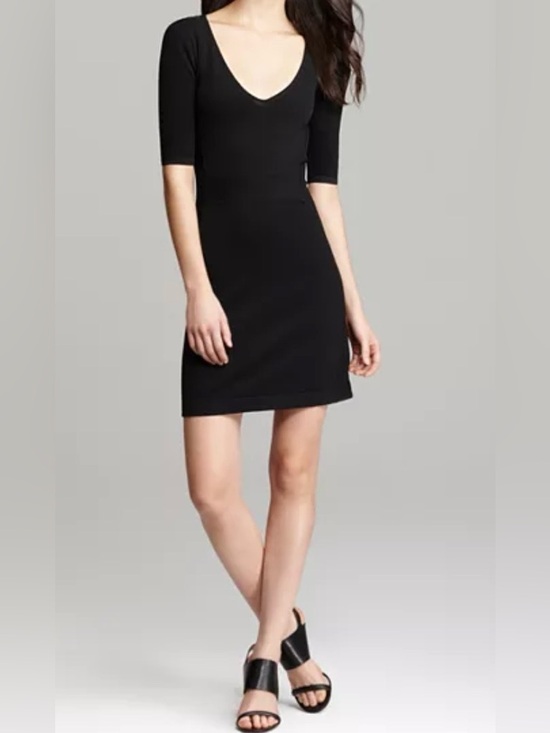 Theory Dresses & Skirts - Theory V-neck Mini Dress Little Black Dress Style JuliaLynn Ventura size M